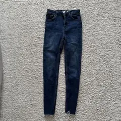 Bershka スキニーデニムのサムネイル