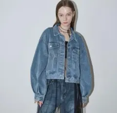 AIC. ショート丈デニムライトジャケット