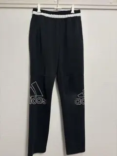 adidas ブラック ジャージパンツ
