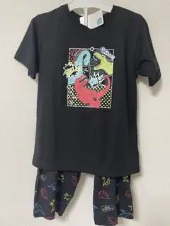 新品　恐竜柄 上下セット 130cm 西松屋のサムネイル