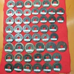 中国古銭　乾隆通宝　洪武通宝　正徳通宝など　硬貨8点まとめて　C　R8270 中国古銭 乾隆通宝 洪武通宝 正徳通宝など 硬貨8点まとめて C R8270