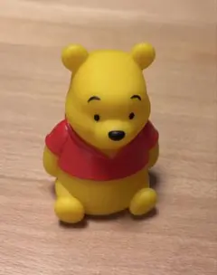 光るプーさん ガチャ