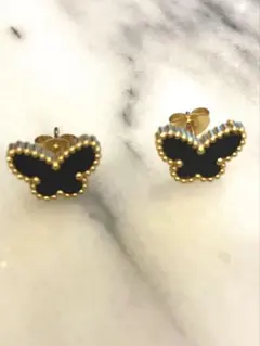 新品未使用激レアバタフライ パピヨンブラックピアスSALE❣️