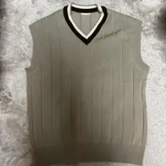 GU グレー Vネック ノースリーブベスト