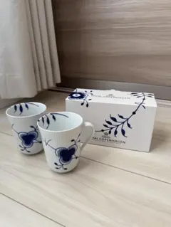 Royal Copenhagen ブルー花柄マグカップ 2個セット