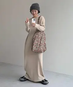 wee9s アイボリー　ロングワンピース　free