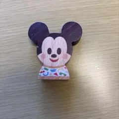 Item thumbnail for item 9bb2e369-7bd3-4382-8126-7f5b62fe5824