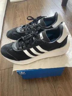 adidas originals スニーカー