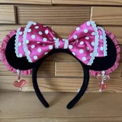 ディズニー カチューシャ ミニー イヤリングピンク 廃盤品
