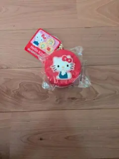 Hello Kitty 赤いポーチ キーチェーン付き