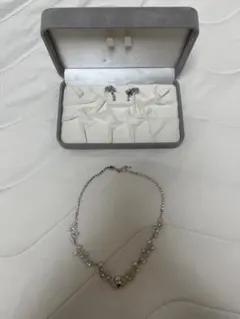 ブライダル　ネックレス イヤリングセット