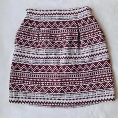 レトロガール 総柄 幾何学模様 膝上  タイト スカート M えんじ色 裏地付き