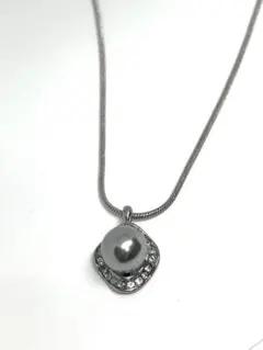 ネックレス シルバーカラー グレーパール調 ラインストーン装飾 上品