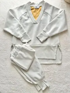 AZUL BY MOUSSY ダブルフェイスVネックトップス ジョガーパンツ