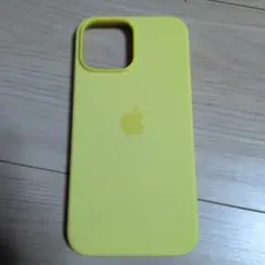 iPhone13promax 純正　シリコンカバー　イエロー