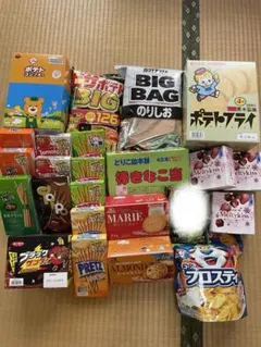 お菓子詰め合わせ 大量セット まとめ売り - メルカリ