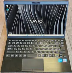 Core i5 1235U メモリ16GB 13.3インチ 薄型軽量 フルHDのサムネイル