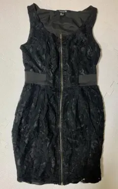 【美品! Forever21】ブラック タイトワンピース ドレス ライン綺麗♪