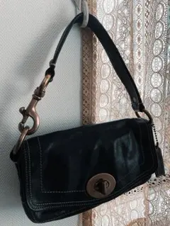 COACH レガシー 10324 ブラックレザー ショルダーバッグ
