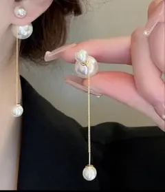 【新品未使用】ロングパールピアス　ゴールド