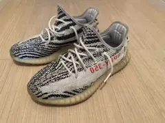 Yeezy Boost 350 V2 ホワイト/ブラック/レッド