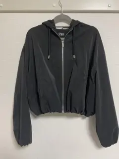 ZARA フード付きクロップドジャケット 黒