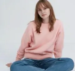 UNIQLO プレミアムラムクルーネックセーター