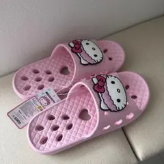 【新品未使用】韓国ダイソー　kitty キティ スリッパ