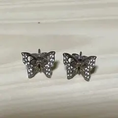 蝶々 ピアス
