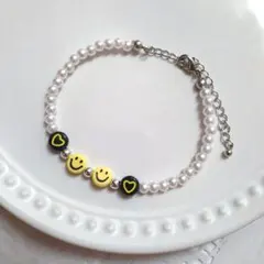 韓国人気　ニコちゃん　ビーズブレスレット　にこちゃん　白　no.65