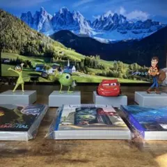 ピクサー　1番くじ　ハッピーくじ　A賞　キャラクターフィギュア　おまけ4冊