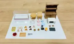 ま*も様 おいしいケーキ屋さん他、小物まとめ売り　シルバニアファミリー　ミニチュ