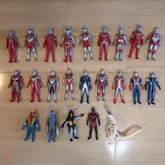 ウルトラマン ソフビ フィギュア 大量セットのサムネイル