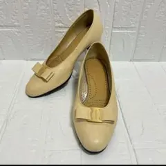 パンプス ベージュ　リボン　23.5cm