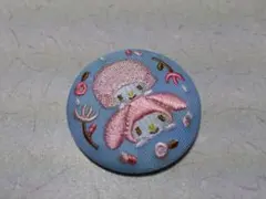 サンリオ　刺繍缶バッジ　マイメロ&マイスウィートピアノ