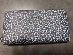 コーチ　財布　花柄