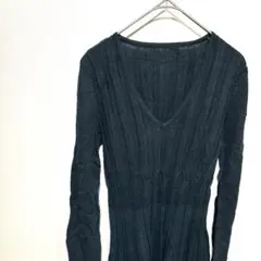 長袖ニット チュニック丈 ダークグリーン Vネック タイト 大人可愛い