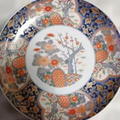 有田焼 深皿 伝統的な青金装飾の陶磁器皿