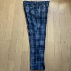 フォーマル用にも使えるパンツ 160