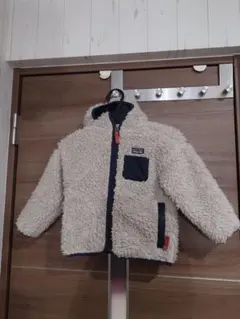 patagonia フリースジャケット クリーム色　3T