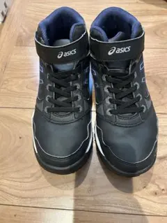 ASICS レーザービーム　冬靴　22.5