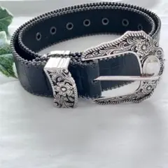 Item thumbnail for item 8f872381-ed7e-40fe-b247-5e9f87fec74d