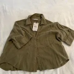 ZARA カーキ 半袖シャツ 新品のサムネイル