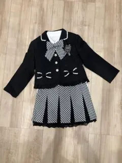 フォーマルスーツ　黒と白のチェック柄　120センチ