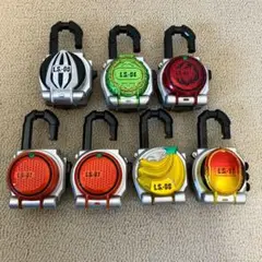 鎧武　CSM ロックシード6点セットまとめ売り BANDAI(バンダイ) / 仮面ライダー鎧武 CSM ロックシード 鎧武