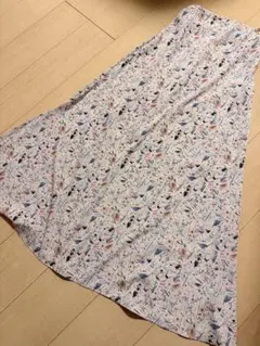 il 幾何学柄ロングスカート