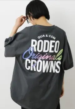 ロデオクラウンズ FIJI LOGO VネックTシャツのサムネイル