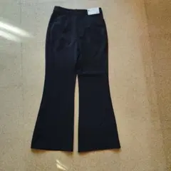 GU ストレッチフレアパンツ Mサイズ
