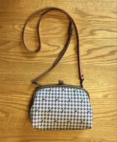 ayanokoji 千鳥柄がま口ショルダーバッグ - メルカリ
