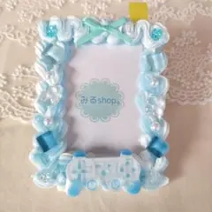 ホイップデコ　トレカケース　硬質ケースデコ　水色×白　ゲームコントローラー付き